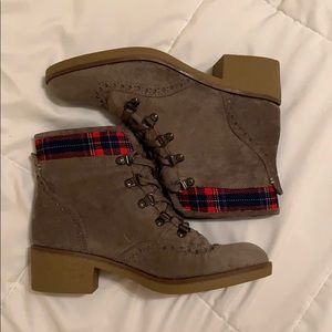 TOMMY HILFIGER Boots